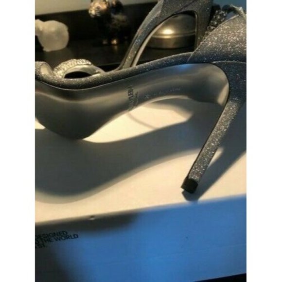 NEW CALVIN KLEIN 205W39NYC SILVER GLITTER LEATHER CRYSTAL SANDALS SIZE 9 - Picture 11 of 11